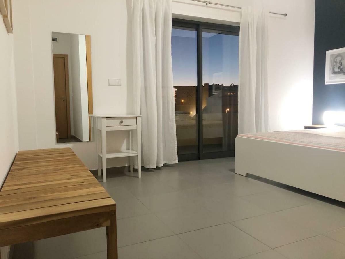 Amazing Apartment In Praia Da Rocha Portimão Exterior foto