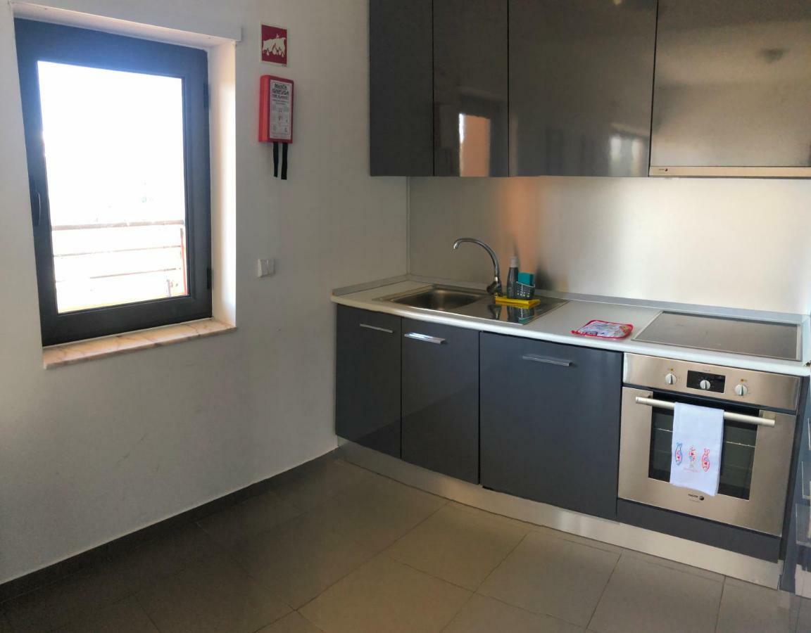 Amazing Apartment In Praia Da Rocha Portimão Exterior foto